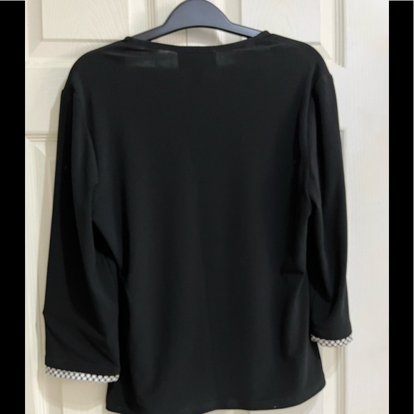 Joseph Ribkoff 3/4 Sleeves Black/White Top in Size 10 - Picture 2 of 2